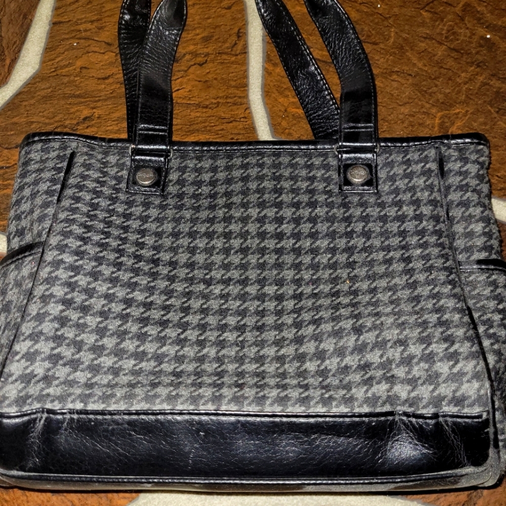 Thirty-One purse